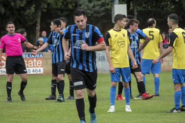 Los futbolistas de Barañáin vencieron en Arróniz y confirmaron el ascenso en una temporada en la que también han ganado la Copa IMQ.