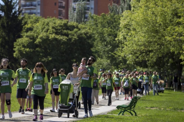 La capital navarra acogió este domingo, 2 de junio, la marcha en la que participaron alrededor de 4.000 personas, según los datos de la organización