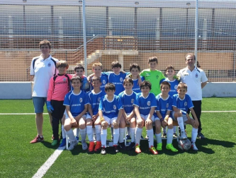 El equipo HUARTE-ITAROA, se ha proclamado campeón de la Liga Navarra de Fútbol 8 Alevín en esta temporada 2018-19. Muchas felicidades a todo el equipo y sus familias pero sobretodo Enhorabuena a su equipo técnico, dos grandísimos entrenadores y mejores personas, Carlos y Raúl, FELICIDADES, sois geniales.