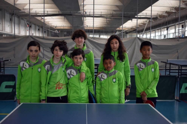 Sin duda, uno de los centros con mayor actividad deportiva en Navarra es el Estadio de Larrabide. Cualquier fin de semana todas sus instalaciones, tanto las exteriores como las interiores, acogen multitud de competiciones de varios deportes correspondientes a los Campeonatos Navarros, Juegos Deportivos de Navarra y otras competiciones. En esta ocasión, el atletismo, el tenis de mesa, el baloncesto o la pelota fueron los primeros protagonistas de un gran fin de semana de deporte.