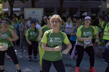 La Asociación Española Contra el Cáncer (AECC) puso en marcha el domingo 2 de junio la VI Marcha Contra el Cáncer en Navarra. Cinco kilómetros de recorrido que partieron de la Ciudadela y finalizaron en el Paseo de Sarasate en una marcha de carácter lúdico y solidario cuyos beneficios serán entregados íntegramente a investigación de esta enfermedad.