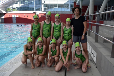 El pasado viernes 31 de mayo la piscina retráctil de la S.C.R.D Anaitasuna se llenó de natación artística, disciplina deportiva antes conocida como natación sincronizada. En este caso, se disputó la competición de “rutinas”, enmarcada dentro de los Juegos Deportivos de Navarra de Promoción.