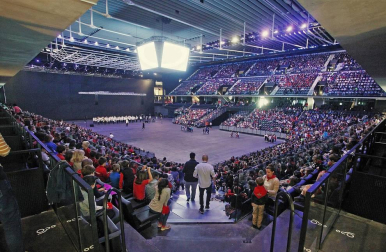 Fotos del concierto de La Pamplonesa en el Navarra Arena ante 7.000 escolares de 32 colegios
