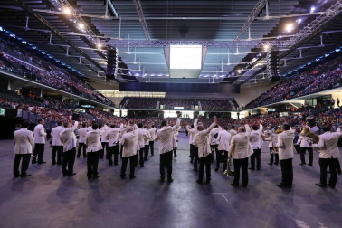 Fotos del concierto de La Pamplonesa en el Navarra Arena ante 7.000 escolares de 32 colegios