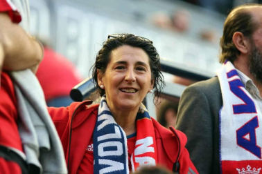 Fotos del búscate en la grada del Osasuna 1 - 0 Oviedo