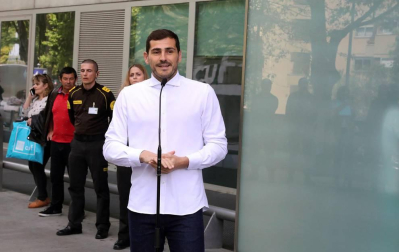 El meta español del Oporto abandonó el centro en el que tuvo que ser operado tras sufrir un infarto.