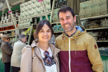 Desde finales de mayo abrió sus puertas en el Paseo de Sarasate la Tómbola de Cáritas, que cumple este año su 74ª edición. Una cita ineludible para pamploneses y visitantes que intentarán hacerse con alguno de los 390.000 premios directos que se entregarán hasta su cierre, el próximo 15 de julio.