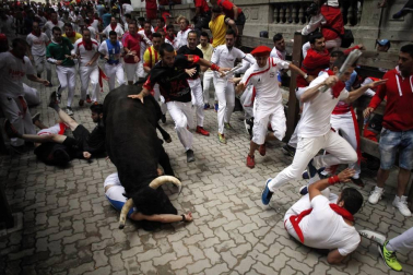 Fotos de Diario de Navarra de los mejores momentos de los encierros de San Fermín de 2018