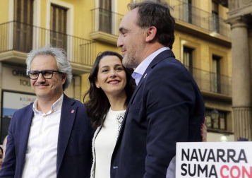 La portavoz nacional de Ciudadanos estuvo en la Plaza Consistorial junto a José Jacier Esparza este martes, 14 de mayo.