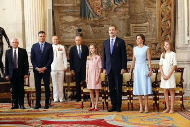 El Rey Felipe VI ha querido celebrar el quinto aniversario de su coronación condecorando con la Orden del Mérito Civil a 41 ciudadanos "ejemplares", procedentes de toda España