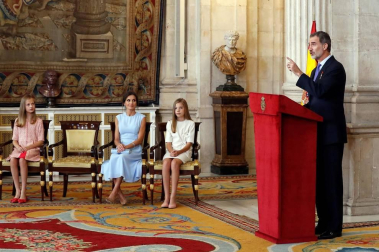 El Rey Felipe VI ha querido celebrar el quinto aniversario de su coronación condecorando con la Orden del Mérito Civil a 41 ciudadanos "ejemplares", procedentes de toda España