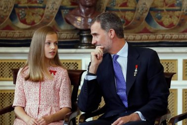 El Rey Felipe VI ha querido celebrar el quinto aniversario de su coronación condecorando con la Orden del Mérito Civil a 41 ciudadanos "ejemplares", procedentes de toda España