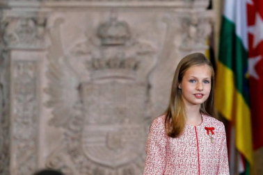 El Rey Felipe VI ha querido celebrar el quinto aniversario de su coronación condecorando con la Orden del Mérito Civil a 41 ciudadanos "ejemplares", procedentes de toda España