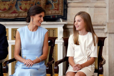 El Rey Felipe VI ha querido celebrar el quinto aniversario de su coronación condecorando con la Orden del Mérito Civil a 41 ciudadanos "ejemplares", procedentes de toda España
