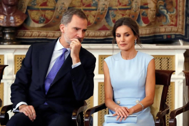 El Rey Felipe VI ha querido celebrar el quinto aniversario de su coronación condecorando con la Orden del Mérito Civil a 41 ciudadanos "ejemplares", procedentes de toda España