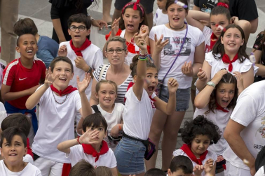 Decenas de niños y familias se dieron cita este miércoles, 19 de junio, para inaugurar las fiestas