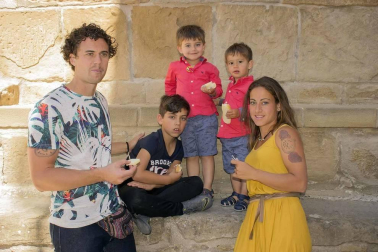 Mendigorría ha celebrado del 14 al 16 de junio el XVIII Festival Romano de Andelos. Durante estos días se organizaron diferentes actividades lúdicas que trasformaron este pueblo, situado en la Merindad de Olite, y le hicieron viajar 2.000 años atrás. Entre ellas, se incluyeron tres visitas guiadas al yacimiento histórico que da nombre al evento.
