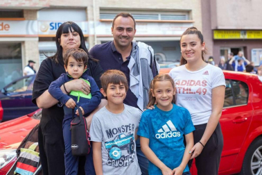 El viernes 14 de junio el barrio pamplonés de Azpilagaña se reunió en la plaza Luis Morondo para dar inicio a sus fiestas con el tradicional chupinazo, en la que participó la comparsa de gigantes Gartxot, impulsada por el propio vecindario. La fiesta se trasladó posteriormente a la carpa, donde se celebró una cena popular y un concierto.