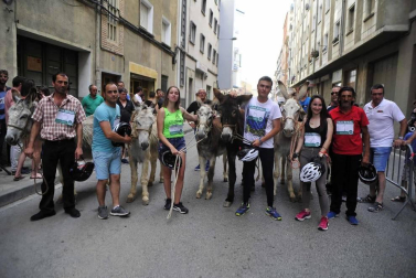 Fotos de la Undécima carrera sobre burros de Tafalla