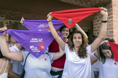 Fotos del cohete de inicio de las fiestas de Barañáin 2019