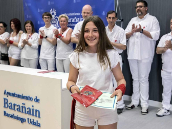 Fotos del cohete de inicio de las fiestas de Barañáin 2019