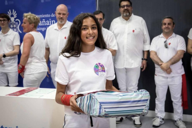 Fotos del cohete de inicio de las fiestas de Barañáin 2019