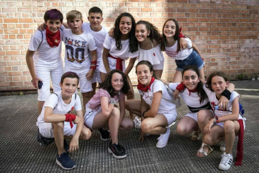 Fotos del cohete de inicio de las fiestas de Barañáin 2019