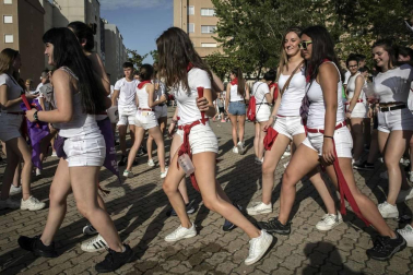 Fotos del cohete de inicio de las fiestas de Barañáin 2019