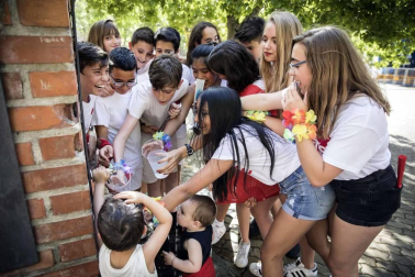 Fotos del cohete de inicio de las fiestas de Barañáin 2019