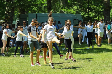 Más de 6.000 alsuarras se reunieron este sábado para celebrar a San Pedro en un día caluroso de verano lleno de tradición.