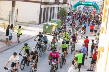 1.152 valientes hicieron frente a las altas temperaturas y pese a la ola de calor participaron en esta edición de la Extreme Bardenas, que fue ganada por el exciclista Haimar Zubeldia.