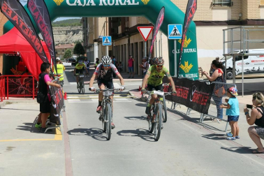 1.152 valientes hicieron frente a las altas temperaturas y pese a la ola de calor participaron en esta edición de la Extreme Bardenas, que fue ganada por el exciclista Haimar Zubeldia.