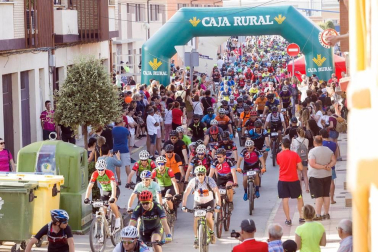 1.152 valientes hicieron frente a las altas temperaturas y pese a la ola de calor participaron en esta edición de la Extreme Bardenas, que fue ganada por el exciclista Haimar Zubeldia.