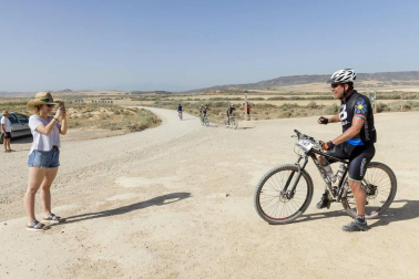 1.152 valientes hicieron frente a las altas temperaturas y pese a la ola de calor participaron en esta edición de la Extreme Bardenas, que fue ganada por el exciclista Haimar Zubeldia.