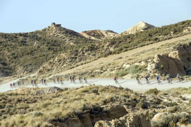 1.152 valientes hicieron frente a las altas temperaturas y pese a la ola de calor participaron en esta edición de la Extreme Bardenas, que fue ganada por el exciclista Haimar Zubeldia.