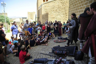 Los 390 que se registraron disuadieron a visitantes y locales de acudir en el segundo día de fiesta medieval