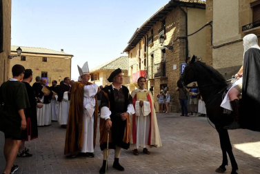 Los 390 que se registraron disuadieron a visitantes y locales de acudir en el segundo día de fiesta medieval