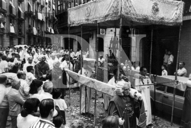 Cien años de vida dan para mucho. Anécdotas, tradiciones, homenajes... Todo queda recogido en un álbum de fotos del que mostramos un breve selección.