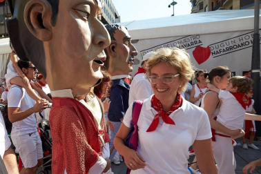 Los Gigantes y los Cabezudos hicieron las delicias de los menores, y no tan menores, en el inicio de los Sanfermines 2019.