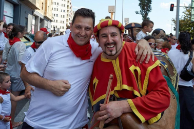 Los Gigantes y los Cabezudos hicieron las delicias de los menores, y no tan menores, en el inicio de los Sanfermines 2019.