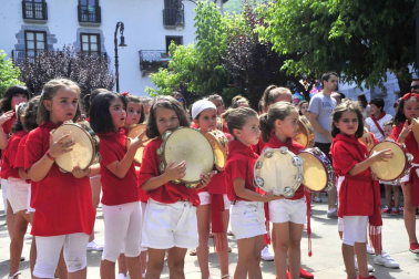 Joseba Lasa fue quien lanzó el cohete debido a sus logros en el deporte y sus grandes valores