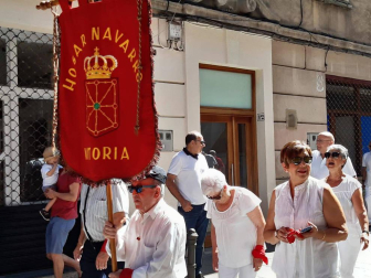Centenares de navarros ausentes celebraron este sábado el chupinazo en honor a San Fermín y a su tierra
