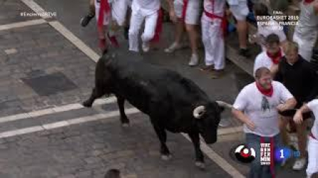 Corneado en Telefónica en el primer encierro de San Fermín 2019