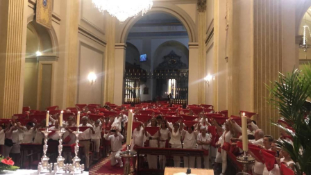 Pamplona volvió a engalanarse en el día grande de las fiestas para rendir homenaje al patrón.