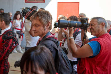 Faena de los toros de la ganadería del Puerto de San Lorenzo para los diestros Emilio de Justo, López Simón y Ginés Marín.