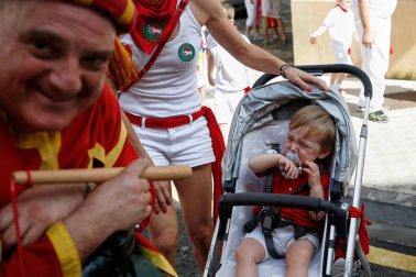 Fotos del recorrido de los gigantes y cabezudos de Pamplona del día 8 de julio de San Fermín 2019