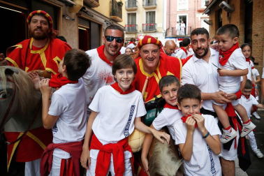 Fotos del recorrido de los gigantes y cabezudos de Pamplona del día 8 de julio de San Fermín 2019