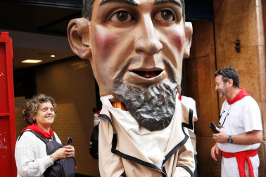 Fotos del recorrido de los gigantes y cabezudos de Pamplona del día 8 de julio de San Fermín 2019