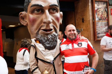 Fotos del recorrido de los gigantes y cabezudos de Pamplona del día 8 de julio de San Fermín 2019