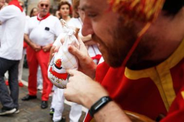 Fotos del recorrido de los gigantes y cabezudos de Pamplona del día 8 de julio de San Fermín 2019